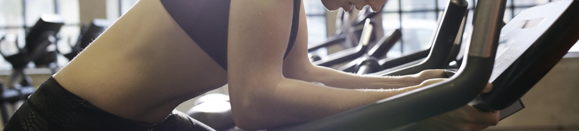 woman working out at the gym